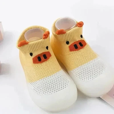 Lindas Sandalias para Niños Pequeños Algodón Bebé Calcetines Zapatos Lindos Cerdito Zapatos para Niños Foto 1 de 4