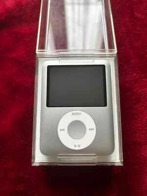 Apple iPod nano 3rd generazione Silver 8 gb - Nuovo - Immagine 1 di 2