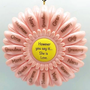 A Grandmother's Love 2015 Hallmark Ornament - Picture 1 of 3