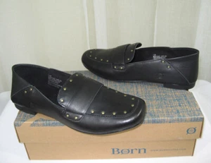 Neu im Karton Born Damen Ballo Slipper Nieten Leder Loafer flach US 7,5/EUR 38,5 schwarz - Bild 1 von 12