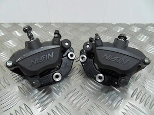 Pinzas de freno delanteras genuinas Kawasaki Z650/Ninja 650 Nissan 2017 a 2023 - Imagen 1 de 12