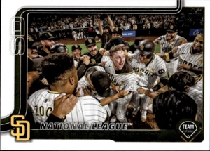 2025 Topps #39 National League San Diego Padres (Base) - Picture 1 of 2