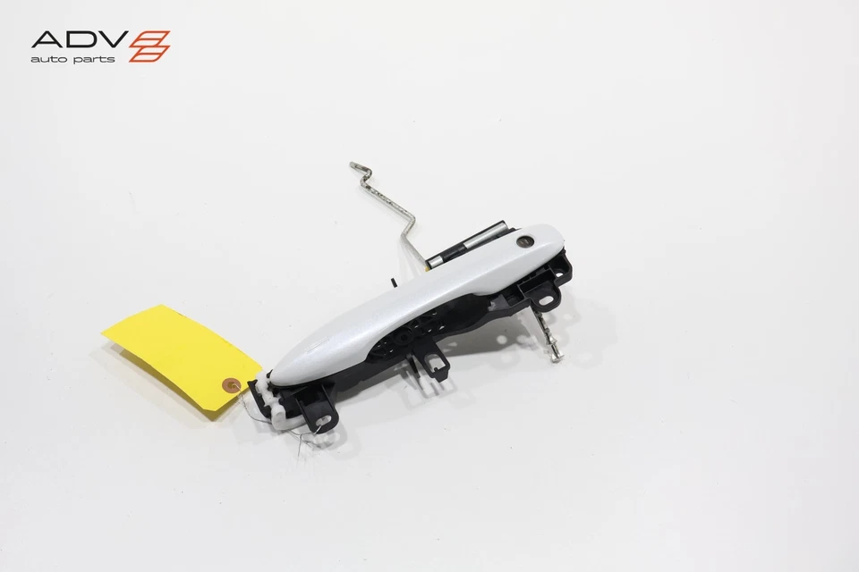 2021 - 2022 TOYOTA PRIUS PRIME FRONT LEFT DRIVER SIDE EXTERIOR DOOR HANDLE OEM - Image 1 of 4