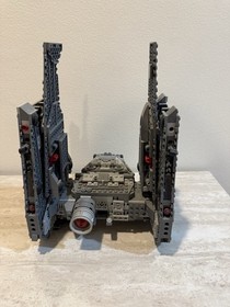 LEGO Star Wars Kylo Ren's Command Shuttle (75104) Incomplete