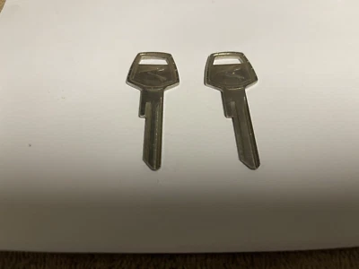 (2) NUEVO EN STOCK MOPAR D1759L 1956-66 DODGE PLYMOUTH MIRA HACIA ADELANTE LLAVE DE ENCENDIDO ESPACIOS EN BLANCO Foto 1 de 4