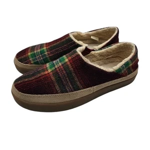 Sanuk Womens Sz 7 Skip On Slipper Shoes Rubber Sole Red Green Plaid Christmas - Picture 1 of 6
