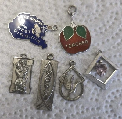 复古纯银 6 件饰品或吊坠宗教珐琅复古 20 世纪 60 年代 — 第 1/2 张图片