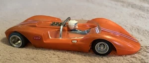 Slot car vintage modello Cox La Cucharacha - Foto 1 di 11