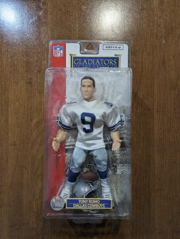 2007 Gladiators of the Gridiron Tony Romo Cover