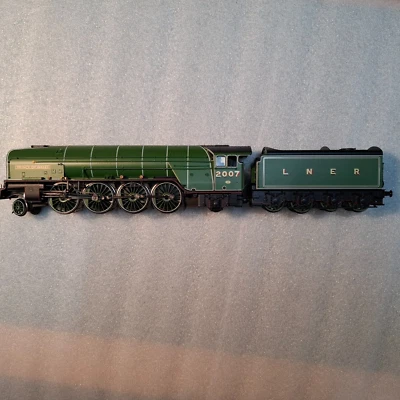 Hornby R3983 OO Gauge LNER P2 2-8-2 2007 'Prince of Wales' LNER Green DCC Fitted - Image 1 of 4