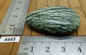 SERPENTINE OEIL D'ARGENT du Brésil pierre plate naturelle 17,2g QUALITE A galet - Picture 1 of 3