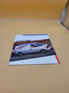 1986 CHEVROLET ASTRO VAN DEALER SHOWROOM SALES BROCHURE CATALOG BOOKLET - Picture 1 of 8