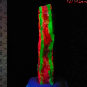 Sandía Calcedonia Calcita Onda Corta Fluorescente Espécimen Nebraska EE. UU. 0,2 kg - Imagen 1 de 10