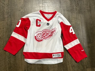 Camiseta deportiva de hockey sobre hielo Detroit Red Wings Henrik Zetterberg Reebok talla S/M NHL juvenil Foto 1 de 4