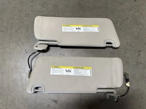 13-18 DODGE RAM 1500 2500 DRIVER PASSENGER Sun Visor SUNVISOR GRAY USED OEM - Picture 1 of 2