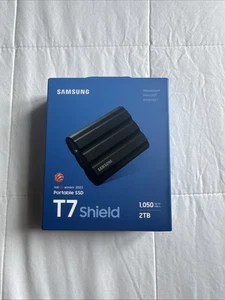 Samsung T7 Shield 2TB Portable SSD USB 3.2 Gen 2 1050 MBs IP65 Schwarz NEU - Imagen 1 de 1
