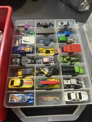 3 Matchbox cases with approximately 150 cars - Image 1 of 4