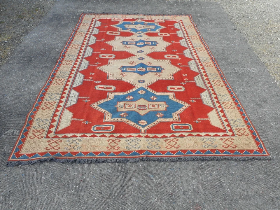 Preciosa alfombra grande vintage hecha a mano de Sumak turco, 6x9 pies Foto 1 de 4