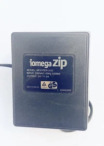 iomega Zip Drive Power Supply model APS57ER-210 230V Input 5V 2A Output - Afbeelding 1 van 3