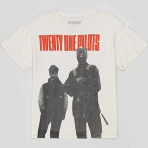 Camisa fotográfica Twenty One Pilots cubierta álbum Clancy nueva - Imagen 1 de 1