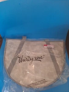 Thirty-One 31 Round Utility Tote in Desert Dash.  New in Bag A187 - Picture 1 of 4