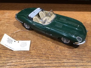 Franklin Mint 1961 Jaguar E-Type Roadster grün Diecast Maßstab 1:24 - Bild 1 von 8