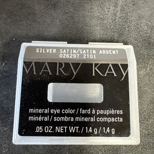 Mary Kay Mineral Eye Color Eye  .05 OZ/Silver Satin 026297  - Picture 1 of 4