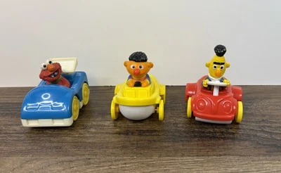 Lote De 3 Vehículos De Colección Plaza Sésamo Big Bird & Bert Ernie Camiones Coches Foto 1 de 4