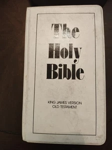 The Holy Bible King James Version Old Testament On Audio Cassette 12 Tape Set - Picture 1 of 6