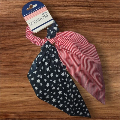 Rojo Blanco y Azul Bandera EE. UU. Lazo Decoración 31" Largo Foto 1 de 3