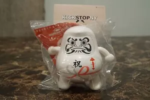 Tamashii Nations Daruma World Tour New York Check In Exclusive NYC - Picture 1 of 2