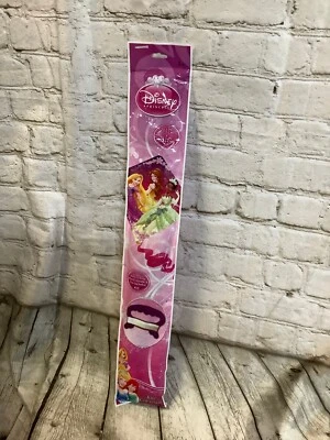DISNEY PRINCESS kite cerf-volant 22.5 IN(57.2) X 21.5 IN (54.6CM) PLASTIC HANDLE - Image 1 of 3