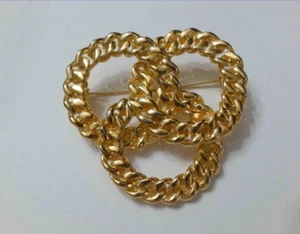 Vintage Gold Tone Braided Borromean Rings Celtic Brooch - Picture 1 of 4