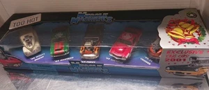 2000 Muscle Machines California Too Hot Exclusive 2001 Christmas Cars 5 Pack - Picture 1 of 10