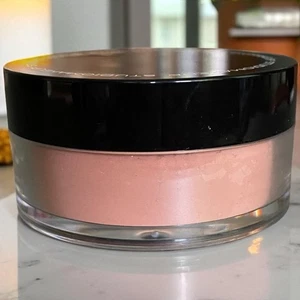 Rubor Suelto Luminoso - Maquillaje de Estudio Nuevo - Imagen 1 de 4