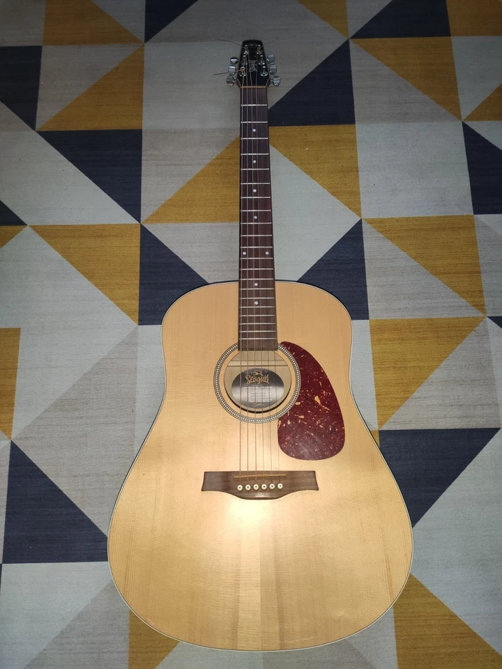 Seagull s6 acoustic guitar - Image 1 of 4