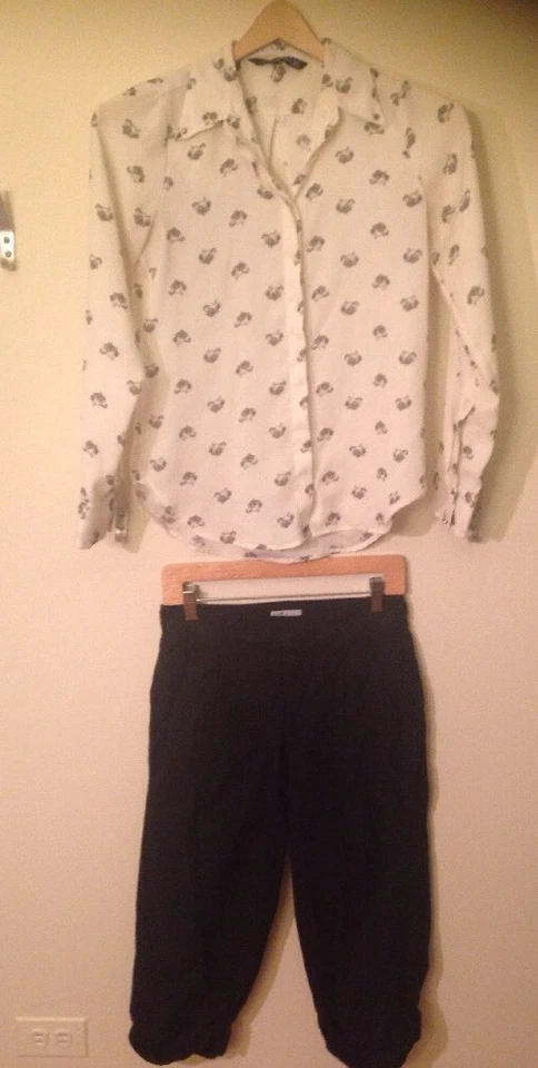 MUJER 0 Vince. Pantalones negros Foto 1 de 4