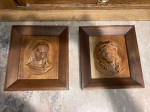 2 Vtg Carved Wood Madonna Virgin Mary & Jesus Christ 3D Plaques. Framed. EXC - Picture 1 of 6