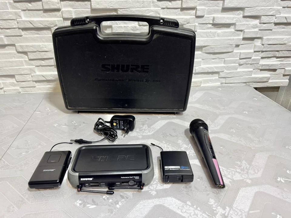 Shure Wireless Mikrofon Set • PGX4 Wireless Receiver + AKG 40 Pro Funkmikrofon - Bild 1 von 4