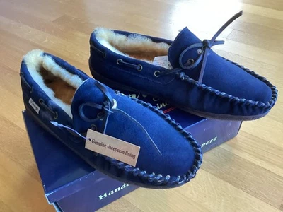 PARRY MANS ТАПОЧКИ МОКАСИНЫ ТАПОЧКИ ТЕМНО-ЗАМШЕВЫЕ С ПОДОШВОЙ 8 М НОВЫЙ В КОРОБКЕ - Изображение 1 из 4