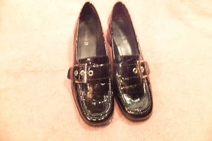 MICHELLE D Black "Shine" Patent Leather Croco Embossed Loafer Sz 7.5M Quite Good - Picture 1 of 7