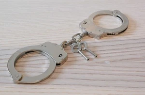 Double Locking Standard Size Handcuffs Pro Grade Includes 2 Keys - Picture 1 of 4