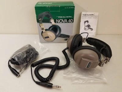 Auriculares estéreo acolchados Realistic Nova 40 de colección #33-993 con cable de extensión ¡NUEVOS! Foto 1 de 4