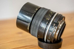 Nikon Nikkor 135mm F/2.8 - Picture 1 of 6
