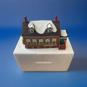 Department 56 New England Village Stoney Brook Town Hall # 5644-8 - Bild 1 von 8