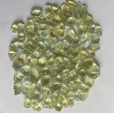 Bonito Lote 392 cts Natural Color Amarillo Verdoso Aguamarina Áspero Foto 1 de 4