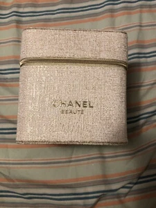 CHANEL Beauté Cream & Gold Makeup Cosmetic Vanity Case Cube - Picture 1 of 4