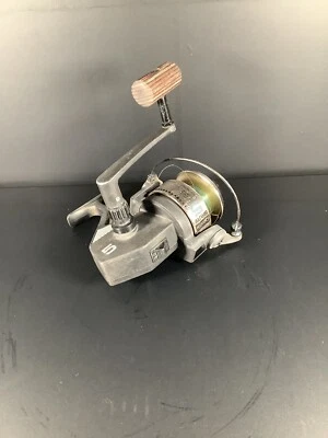 RARE Quantum Brute 5 Spinning Reel Salt Water Protected Brunswick 5.2:1 - Image 1 of 4