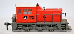 Atlas O Scale Orange Plastic Diecast DC Powered Illinois Central #22 Switcher - Picture 1 of 5