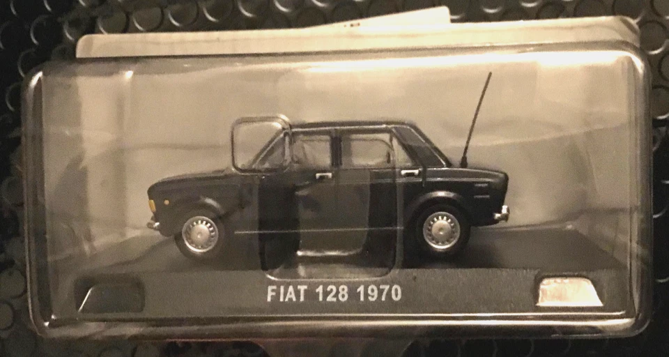 p DE AGOSTINI - Scala 1/43 - FIAT 128 'CARABINIERI'  (1970) - Immagine 1 di 1